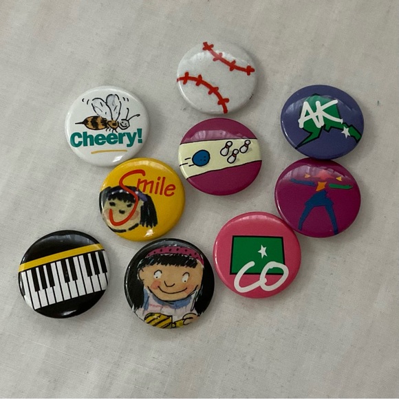 9 Pleasant Company/American Girl Pin Buttons circa 1990s/2000s ~1” diameter